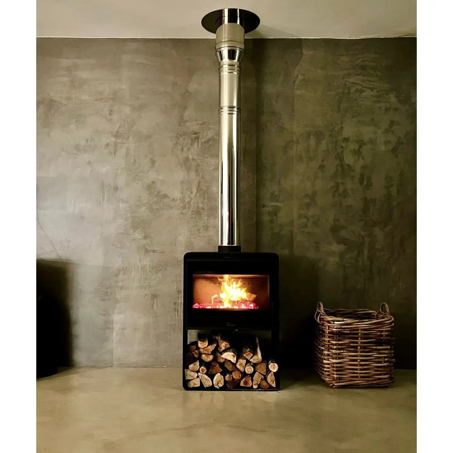 Lacunza Atlantic 603 (Includes Heat Shield) Free Standing Wood Fireplace
