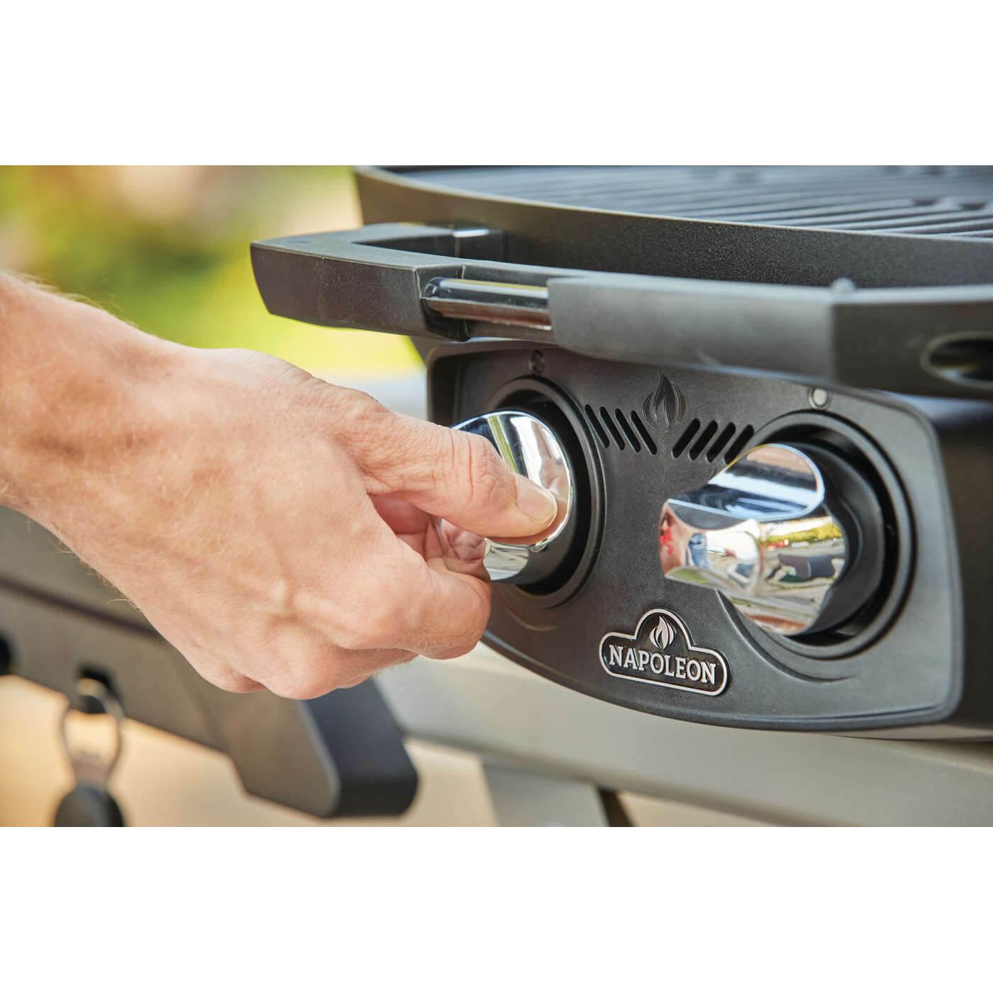 Napoleon TravelQ PRO285X LPG Gas BBQ