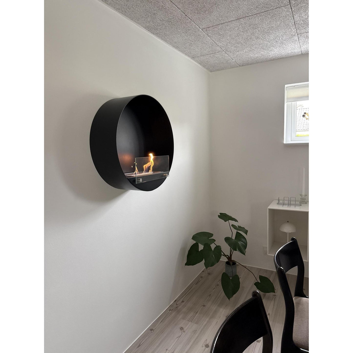 Scandi Delaware Black Wall Mounted Ethanol Fireplace