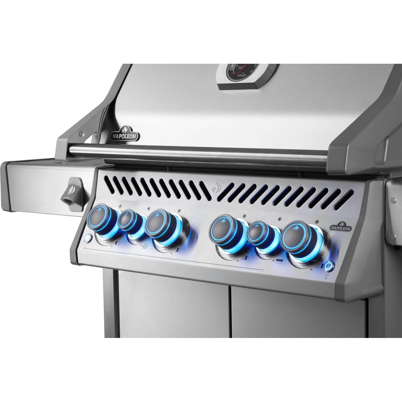 Napoleon Rogue PRO-S 525 LPG Gas BBQ with Flame Side and Infrared Rear Burners