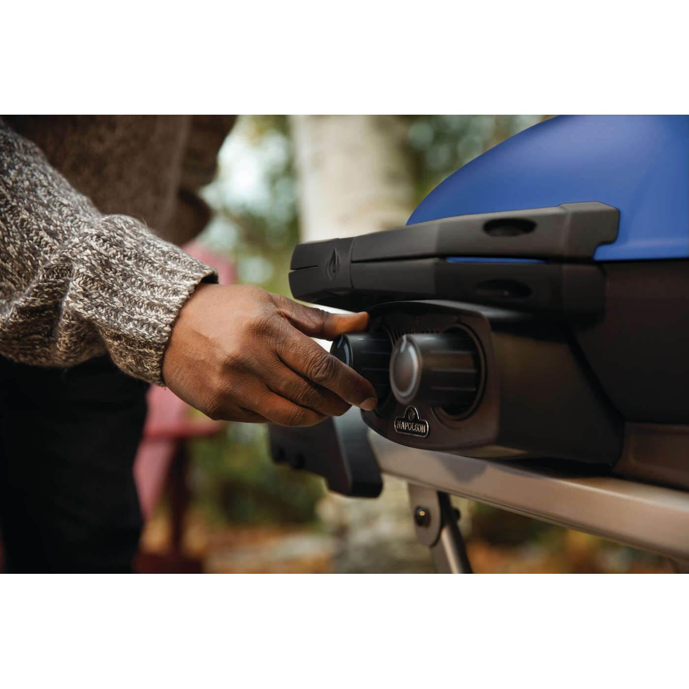 Napoleon TravelQ 285X LPG Gas Portable BBQ